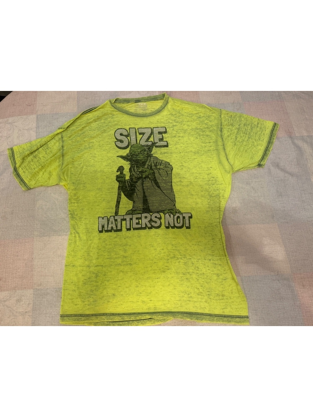 Star Wars Yoda Size Matters Not green graphic T-shirt